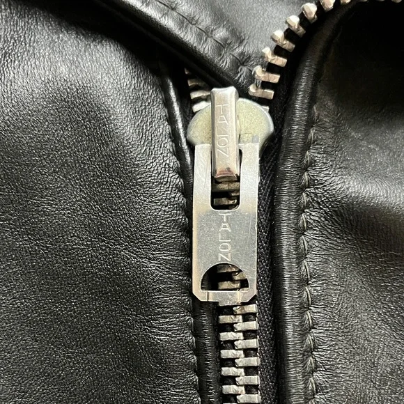 1970s Schott Perfecto Black Leather Motorcycle Jacket - Picture 3 of 11